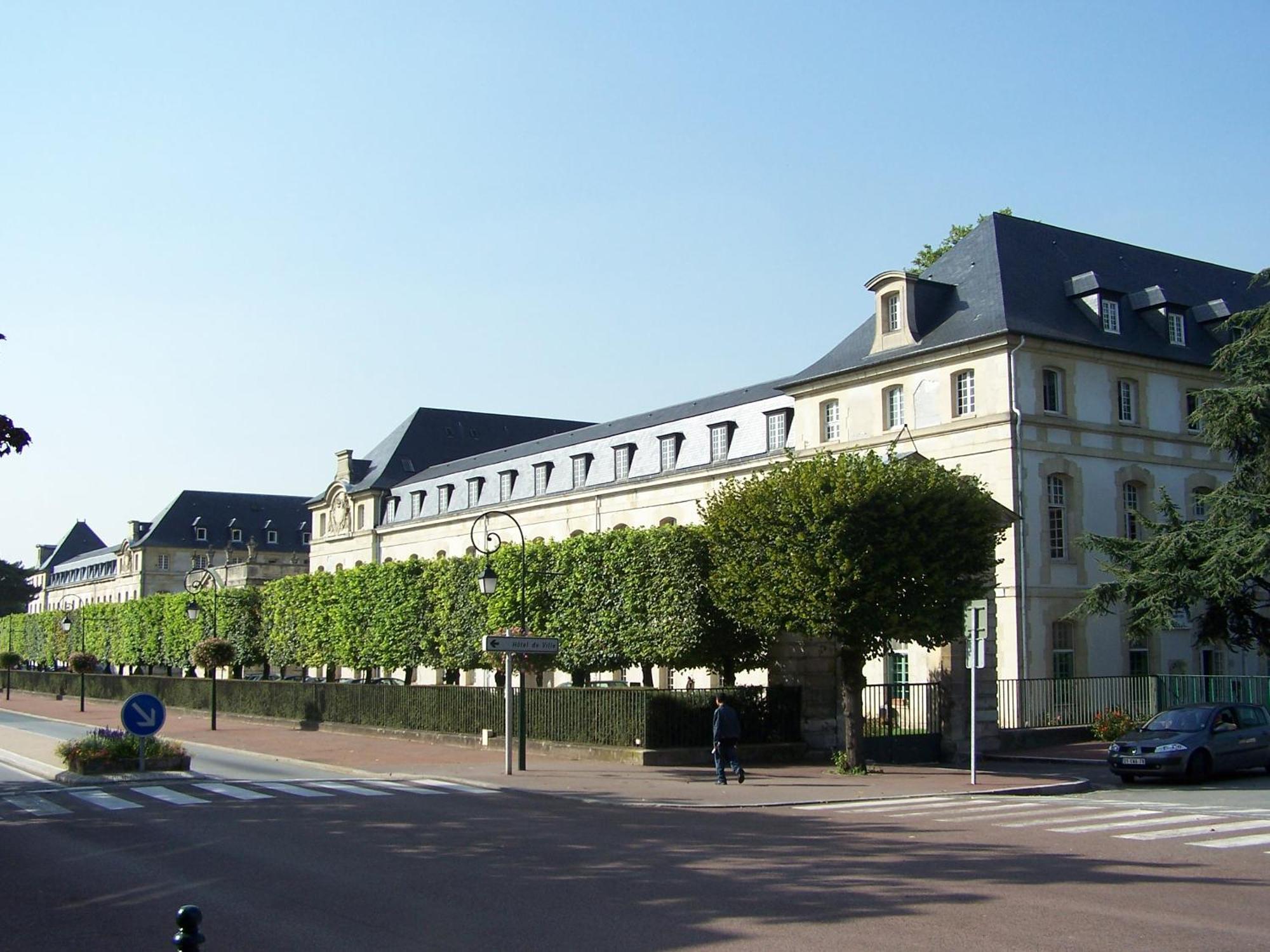 La Douce Evasion A 13 Minutes Du Chateau De Versailles Saint-Cyr-l'Ecole Ngoại thất bức ảnh